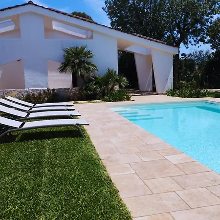 Agapanthus Villa